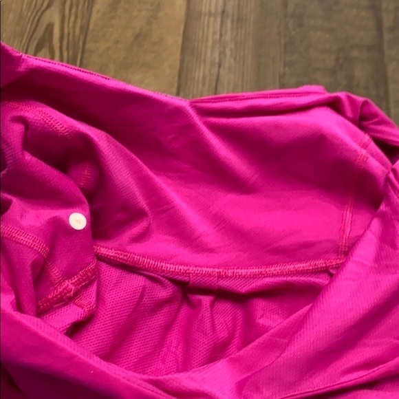 Lululemon bright pink work out top size 6 - Picture 11 of 12